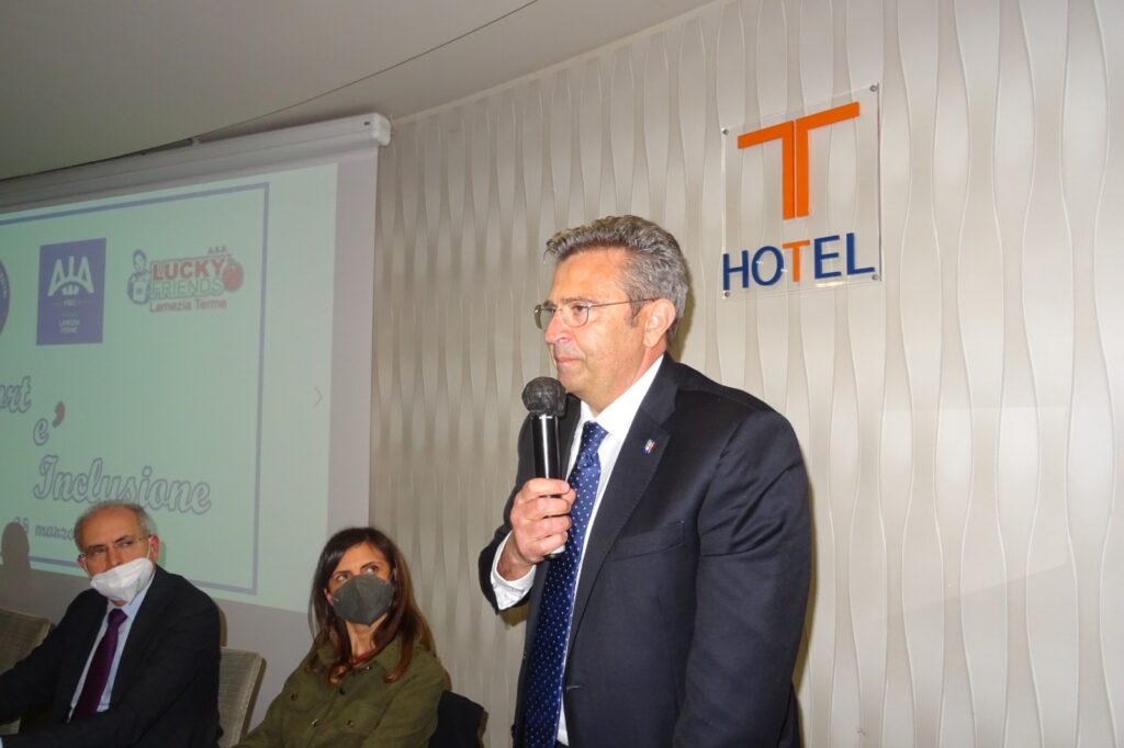 Grande riscontro per l’evento “Sport È Inclusione” - 11 - AIA – Sezione di Lamezia Terme Grande riscontro per l’evento “Sport È Inclusione” - 10 - AIA – Sezione di Lamezia Terme