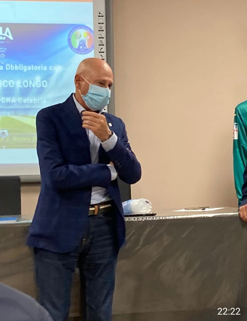 Il Presidente Longo: "Nutrite la vostra passione di quelle sensazioni che accomunano tutti noi." - 5 - AIA – Sezione di Lamezia Terme Il Presidente Longo: "Nutrite la vostra passione di quelle sensazioni che accomunano tutti noi." - 4 - AIA – Sezione di Lamezia Terme