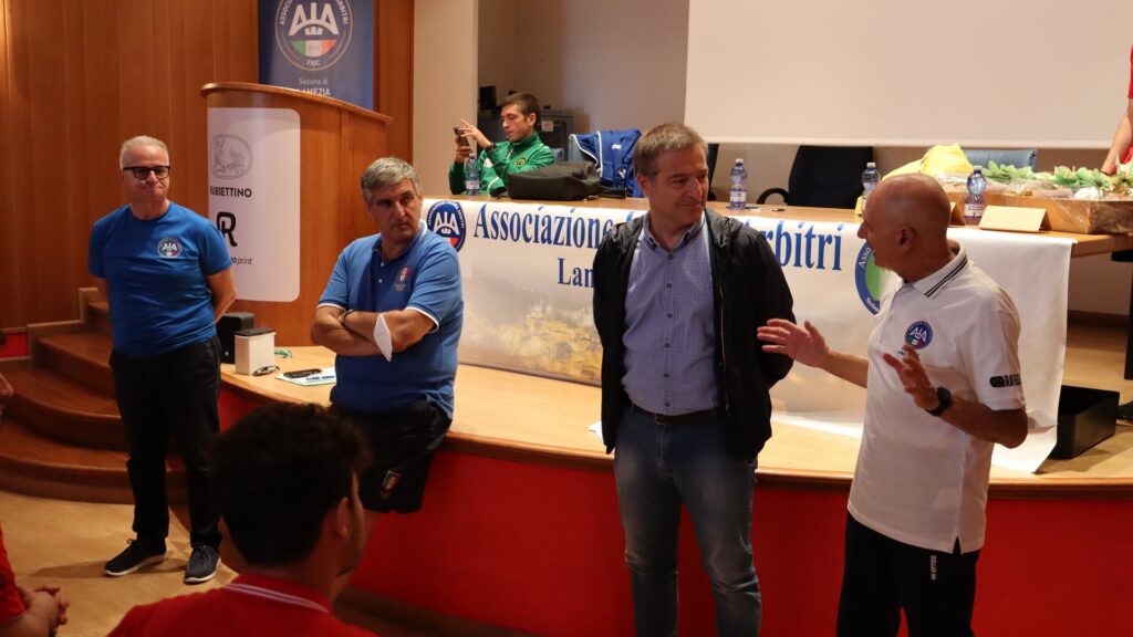 Raduno Precampionato della Sezione di Lamezia Terme. Il Presidente Pujia: "Continuiamo a lavorare con entusiasmo!" - 9 - AIA – Sezione di Lamezia Terme Raduno Precampionato della Sezione di Lamezia Terme. Il Presidente Pujia: "Continuiamo a lavorare con entusiasmo!" - 8 - AIA – Sezione di Lamezia Terme