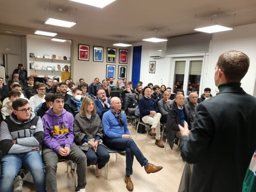 Famiglia, lavoro di squadra e concentrazione. Gli ingredienti per raggiungere il successo. - 17 - AIA – Sezione di Lamezia Terme Famiglia, lavoro di squadra e concentrazione. Gli ingredienti per raggiungere il successo. - 16 - AIA – Sezione di Lamezia Terme