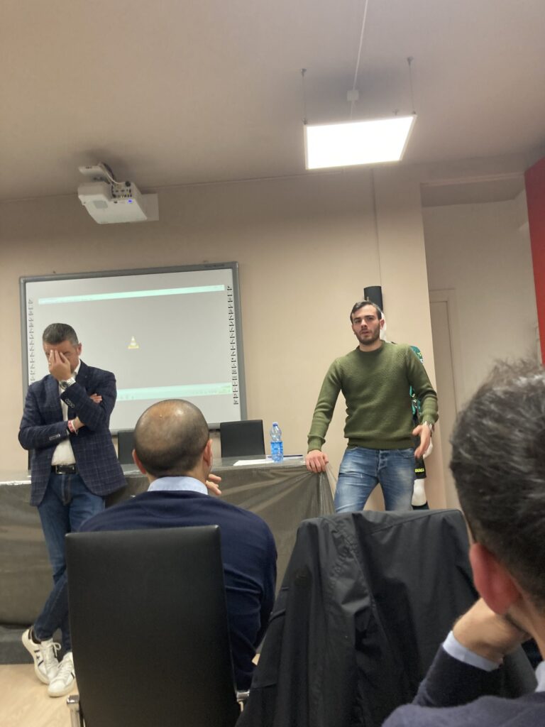 Leadership: competenza chiave dell’arbitro di domani. Con Giampaolo Bianchi. - 5 - AIA – Sezione di Lamezia Terme Leadership: competenza chiave dell’arbitro di domani. Con Giampaolo Bianchi. - 4 - AIA – Sezione di Lamezia Terme