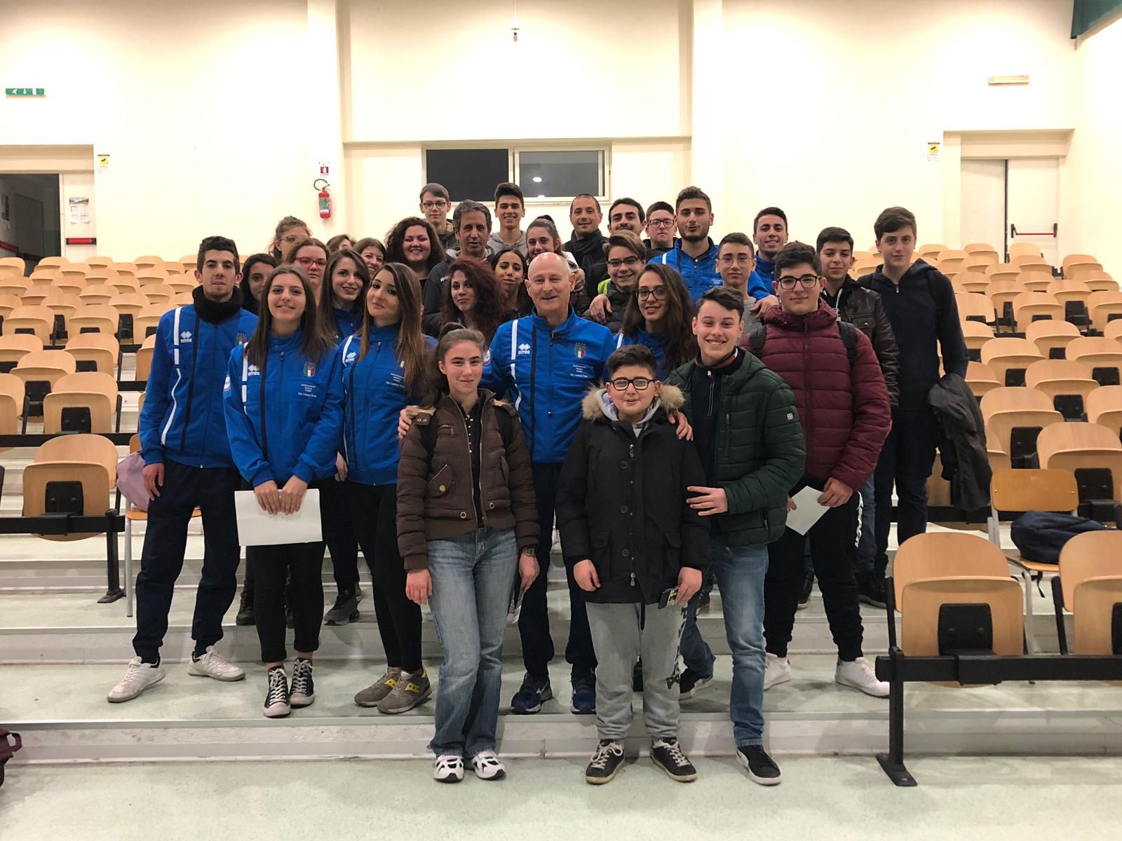 Reclutamento Corso Arbitri 2019/2020 - 3 - AIA – Sezione di Lamezia Terme Reclutamento Corso Arbitri 2019/2020 - 2 - AIA – Sezione di Lamezia Terme