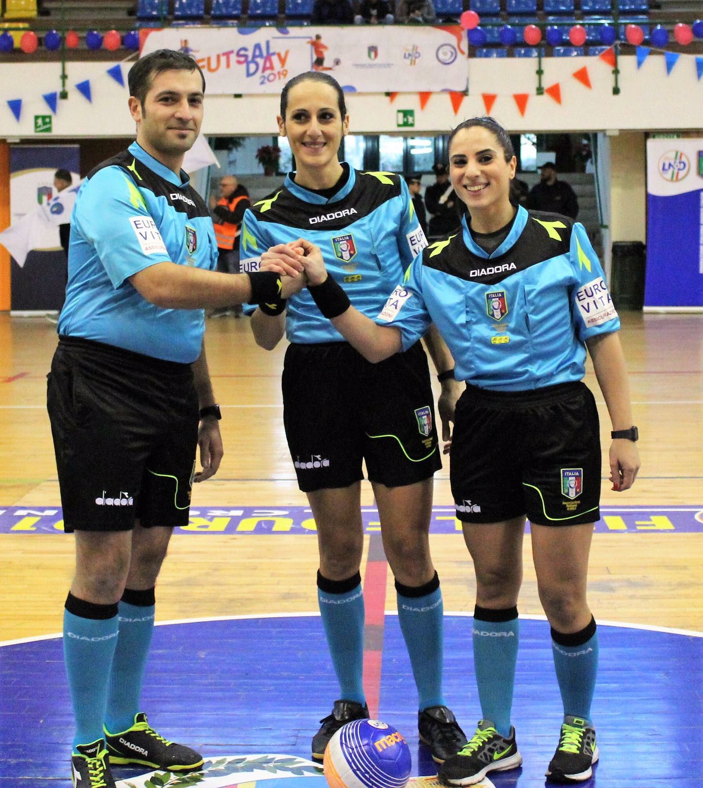 Antonella per la Final Four! - 3 - AIA – Sezione di Lamezia Terme Antonella per la Final Four! - 2 - AIA – Sezione di Lamezia Terme