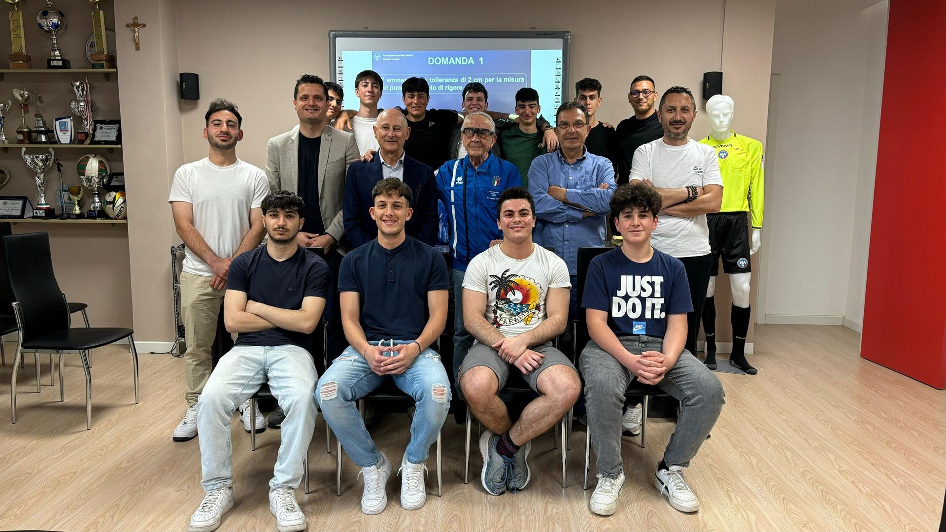 Undici nuovi arbitri per la nostra Sezione! - 3 - AIA – Sezione di Lamezia Terme Undici nuovi arbitri per la nostra Sezione! - 2 - AIA – Sezione di Lamezia Terme