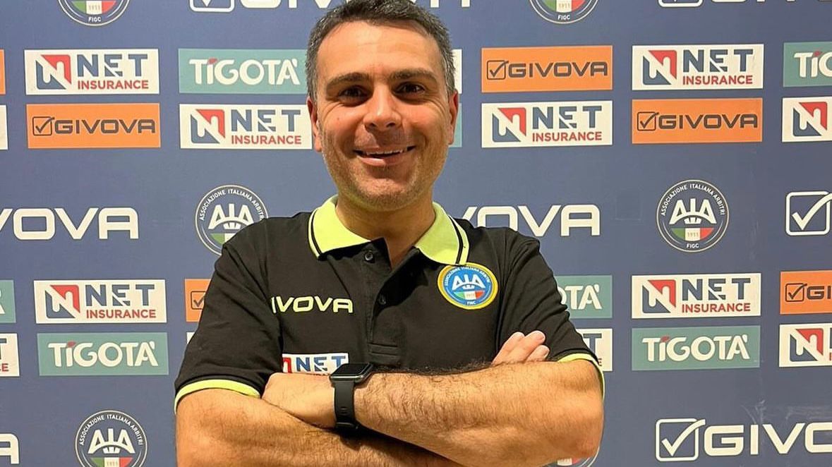 Anche la CAN 5 Élite apre i battenti. Pronto a iniziare il nostro arbitro di Futsal Francesco Mancuso! - 3 - AIA – Sezione di Lamezia Terme Anche la CAN 5 Élite apre i battenti. Pronto a iniziare il nostro arbitro di Futsal Francesco Mancuso! - 2 - AIA – Sezione di Lamezia Terme