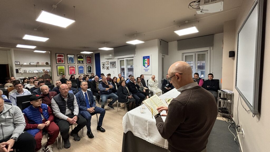 "Un momento di forte spirito associativo" per gli associati lametini. - 7 - AIA – Sezione di Lamezia Terme "Un momento di forte spirito associativo" per gli associati lametini. - 6 - AIA – Sezione di Lamezia Terme