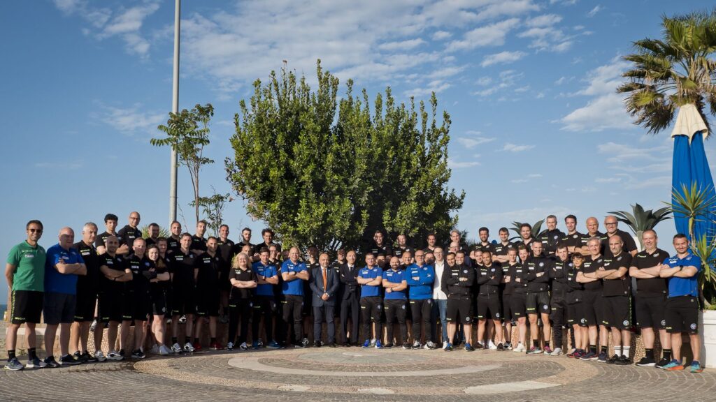 Raduno Nazionale di inizio Stagione per il nostro Mattia Roperto! - 5 - AIA – Sezione di Lamezia Terme Raduno Nazionale di inizio Stagione per il nostro Mattia Roperto! - 4 - AIA – Sezione di Lamezia Terme