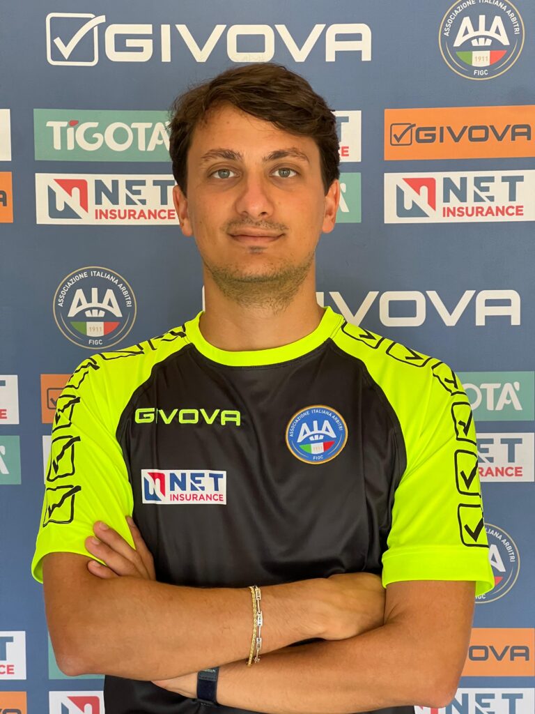 Concluso il Raduno della CAN D. Martina, Pasquale, Lorenzo, Fabrizio e Giovanni ai blocchi di partenza. - 5 - AIA – Sezione di Lamezia Terme Concluso il Raduno della CAN D. Martina, Pasquale, Lorenzo, Fabrizio e Giovanni ai blocchi di partenza. - 4 - AIA – Sezione di Lamezia Terme
