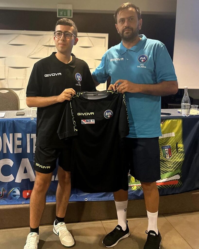 Pronti…via! Comincia la Stagione Sportiva 2024-25 per gli associati del Calcio a 11 inquadrati al CRA Calabria. - 5 - AIA – Sezione di Lamezia Terme Pronti…via! Comincia la Stagione Sportiva 2024-25 per gli associati del Calcio a 11 inquadrati al CRA Calabria. - 4 - AIA – Sezione di Lamezia Terme