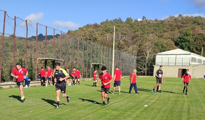 Motivazione e impegno, punti fermi del raduno precampionato targato AIA Lamezia Terme. Anche per l'organico sezionale comincia la nuova Stagione Sportiva. - 7 - AIA – Sezione di Lamezia Terme Motivazione e impegno, punti fermi del raduno precampionato targato AIA Lamezia Terme. Anche per l'organico sezionale comincia la nuova Stagione Sportiva. - 6 - AIA – Sezione di Lamezia Terme