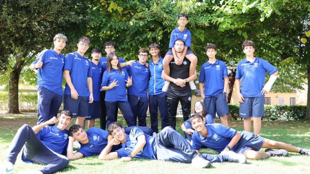 Motivazione e impegno, punti fermi del raduno precampionato targato AIA Lamezia Terme. Anche per l'organico sezionale comincia la nuova Stagione Sportiva. - 19 - AIA – Sezione di Lamezia Terme Motivazione e impegno, punti fermi del raduno precampionato targato AIA Lamezia Terme. Anche per l'organico sezionale comincia la nuova Stagione Sportiva. - 18 - AIA – Sezione di Lamezia Terme