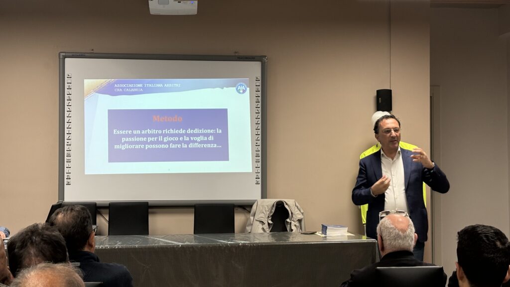“Dovete entrare nell’ottica di un circolo virtuoso” Il Presidente CRA Filomia visita gli associati lametini - 6 - AIA – Sezione di Lamezia Terme