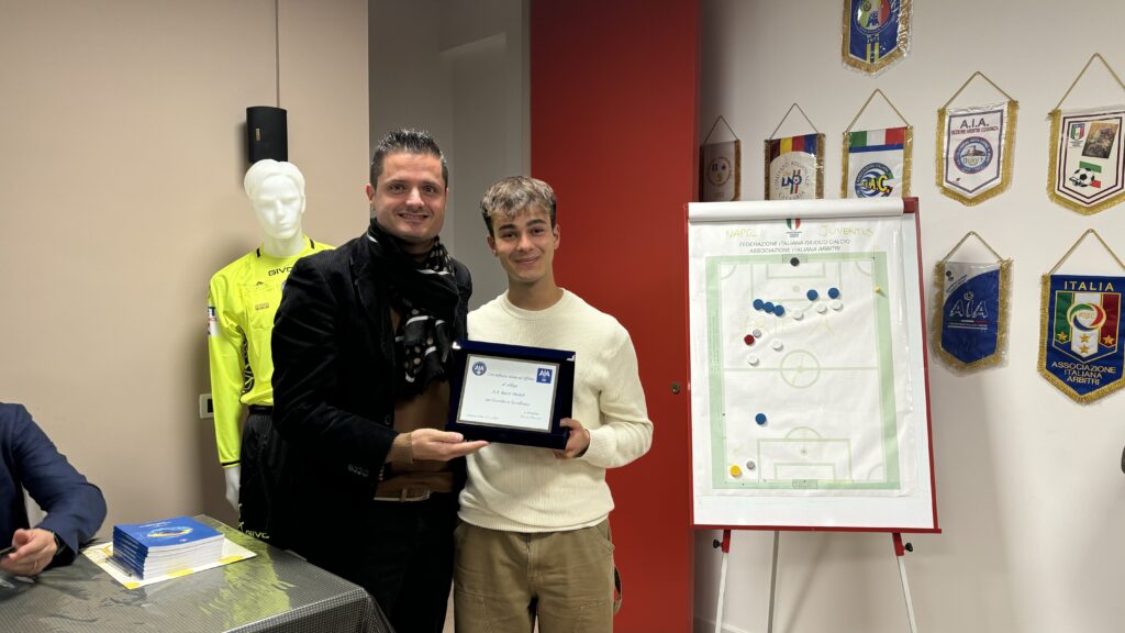 “Dovete entrare nell’ottica di un circolo virtuoso” Il Presidente CRA Filomia visita gli associati lametini - 12 - AIA – Sezione di Lamezia Terme
