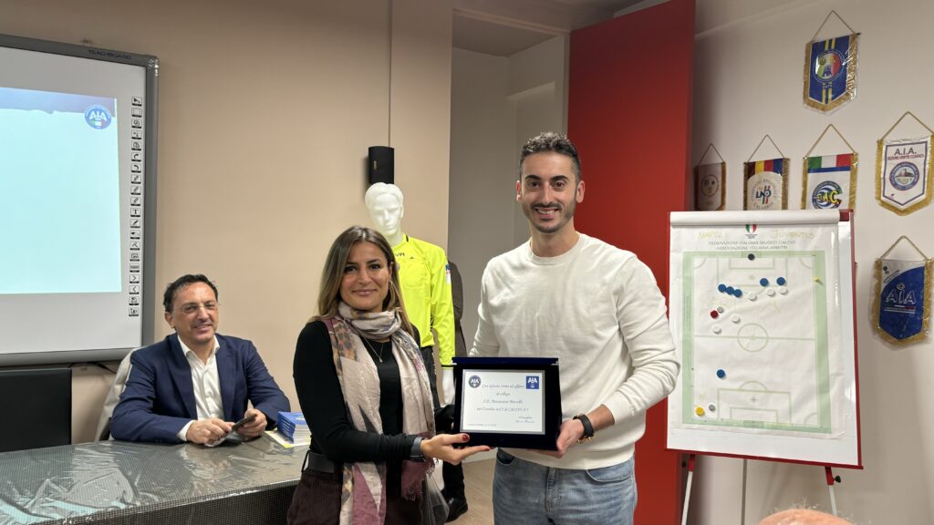 “Dovete entrare nell’ottica di un circolo virtuoso” Il Presidente CRA Filomia visita gli associati lametini - 14 - AIA – Sezione di Lamezia Terme